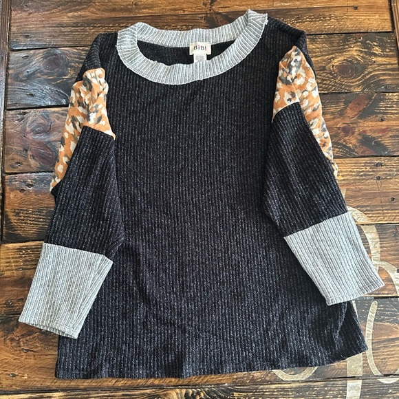 Bibi charcoal and mixed print sweater. Size L - Picture 2 of 3